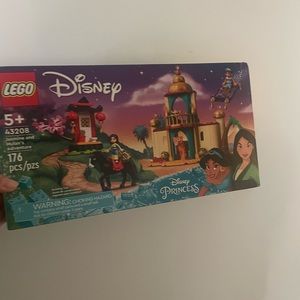 Princess jasmine and friends